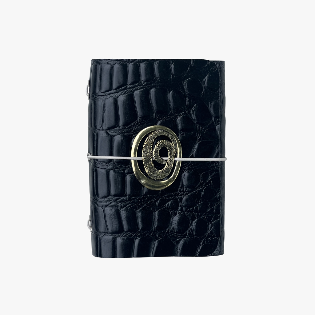 Carbó · Refillable Leather Case
