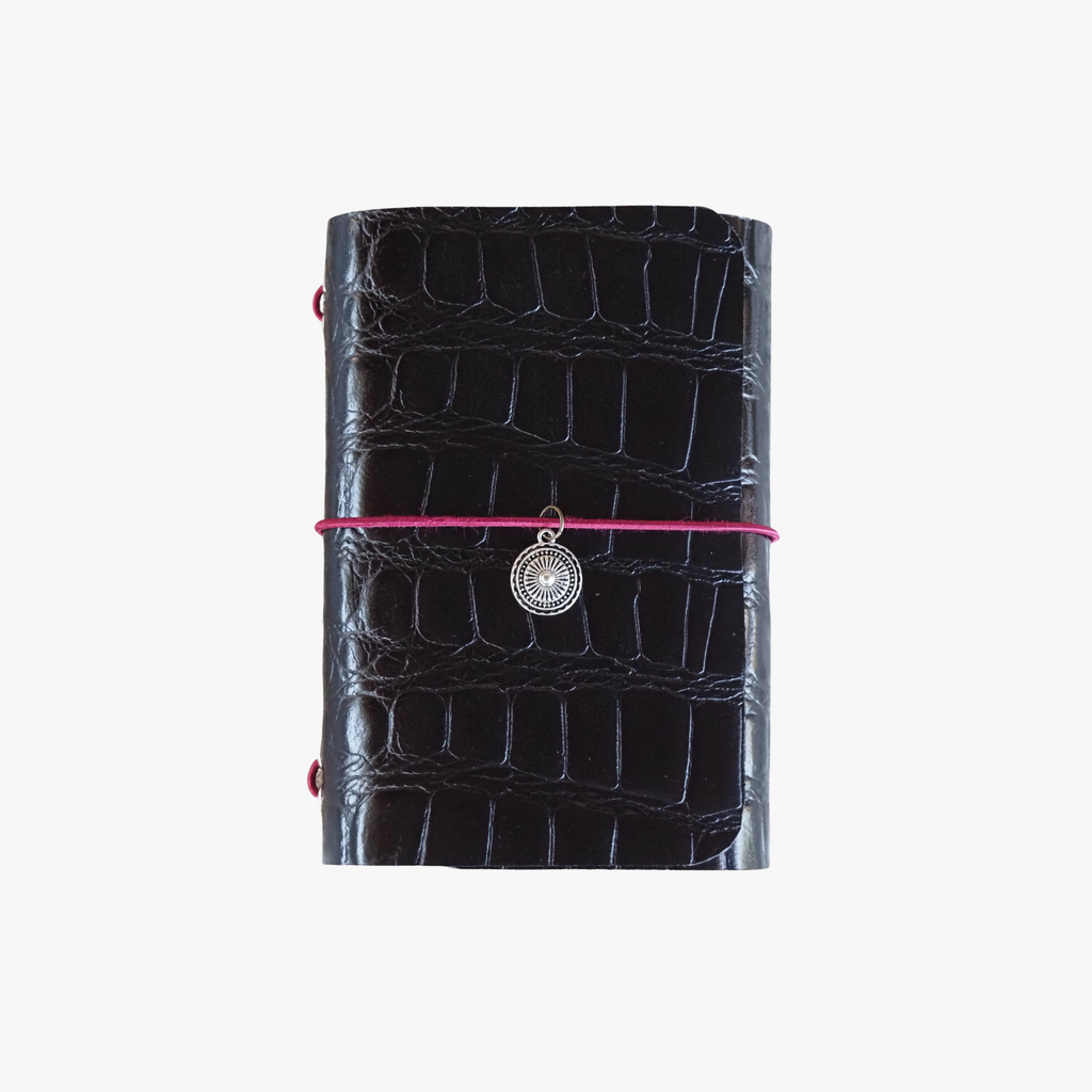 Carbó · Refillable Leather Case