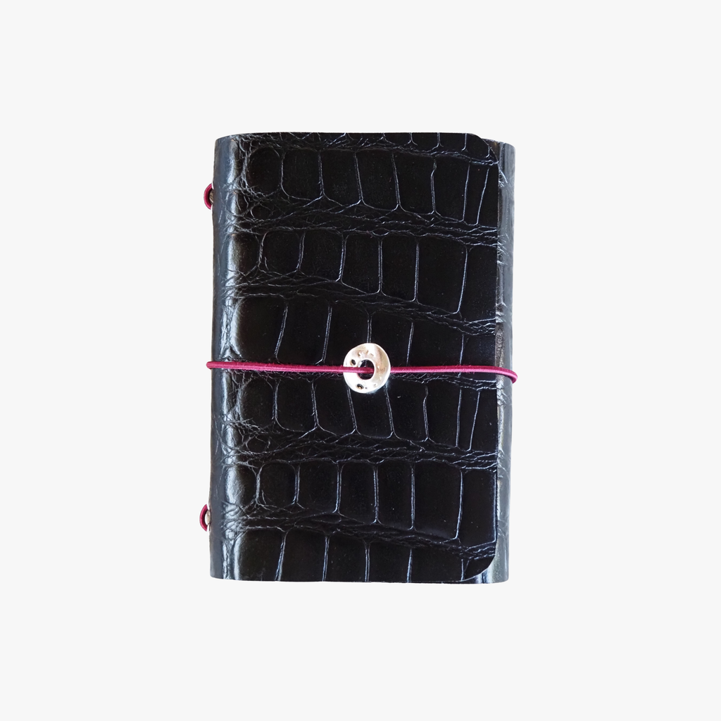 Carbó · Refillable Leather Case