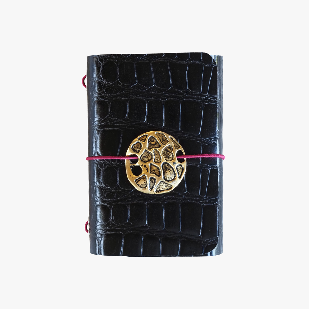 Carbó · Refillable Leather Case