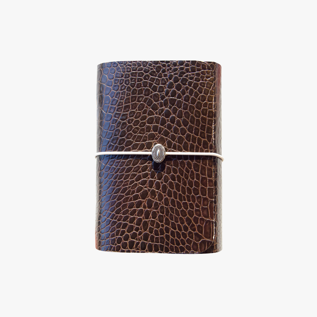 Escorça · Refillable Leather Case