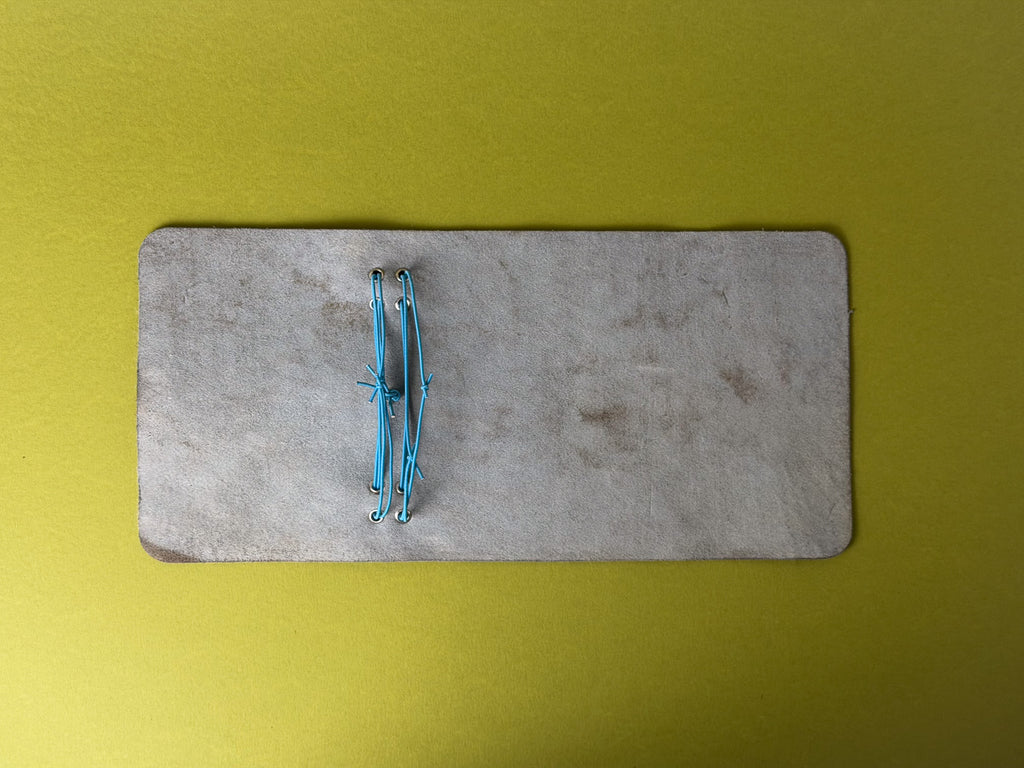 Ombra · Refillable Leather Case