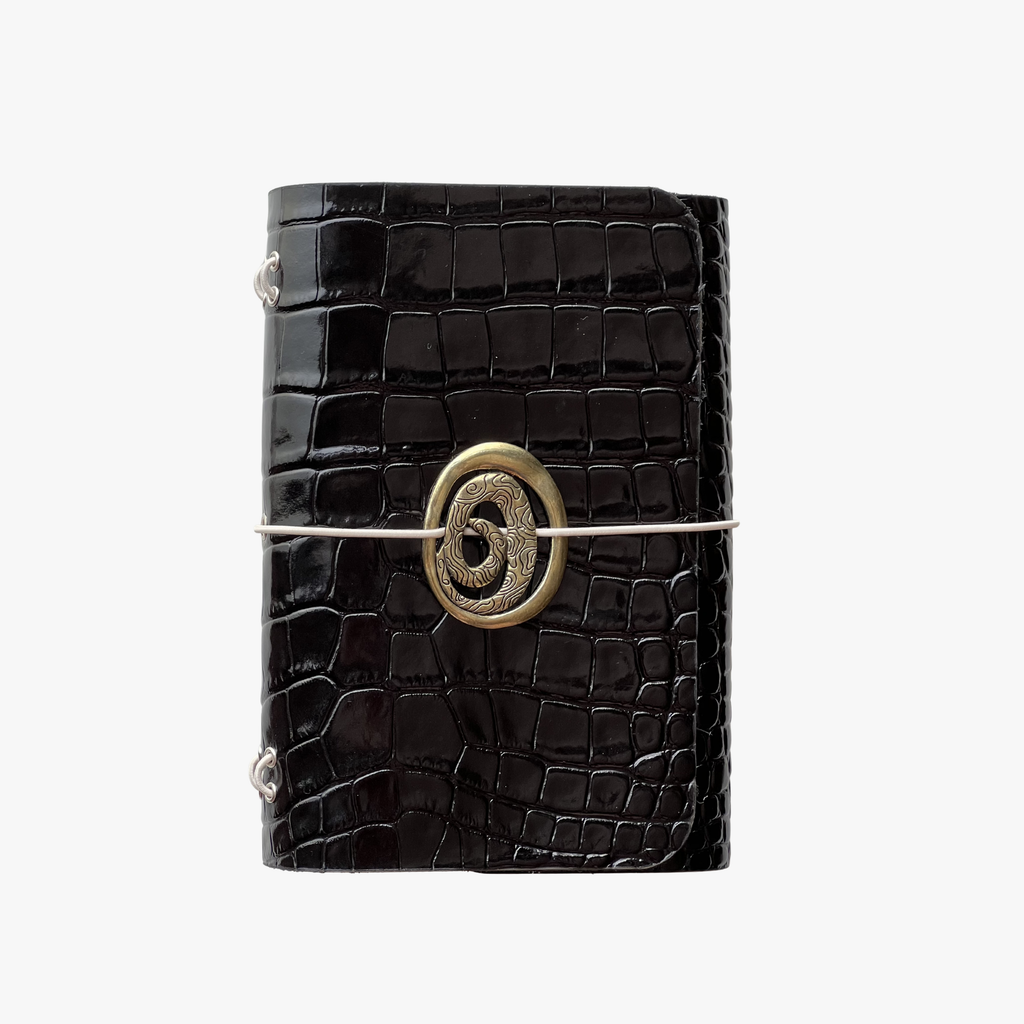 Móra · Refillable leather cover