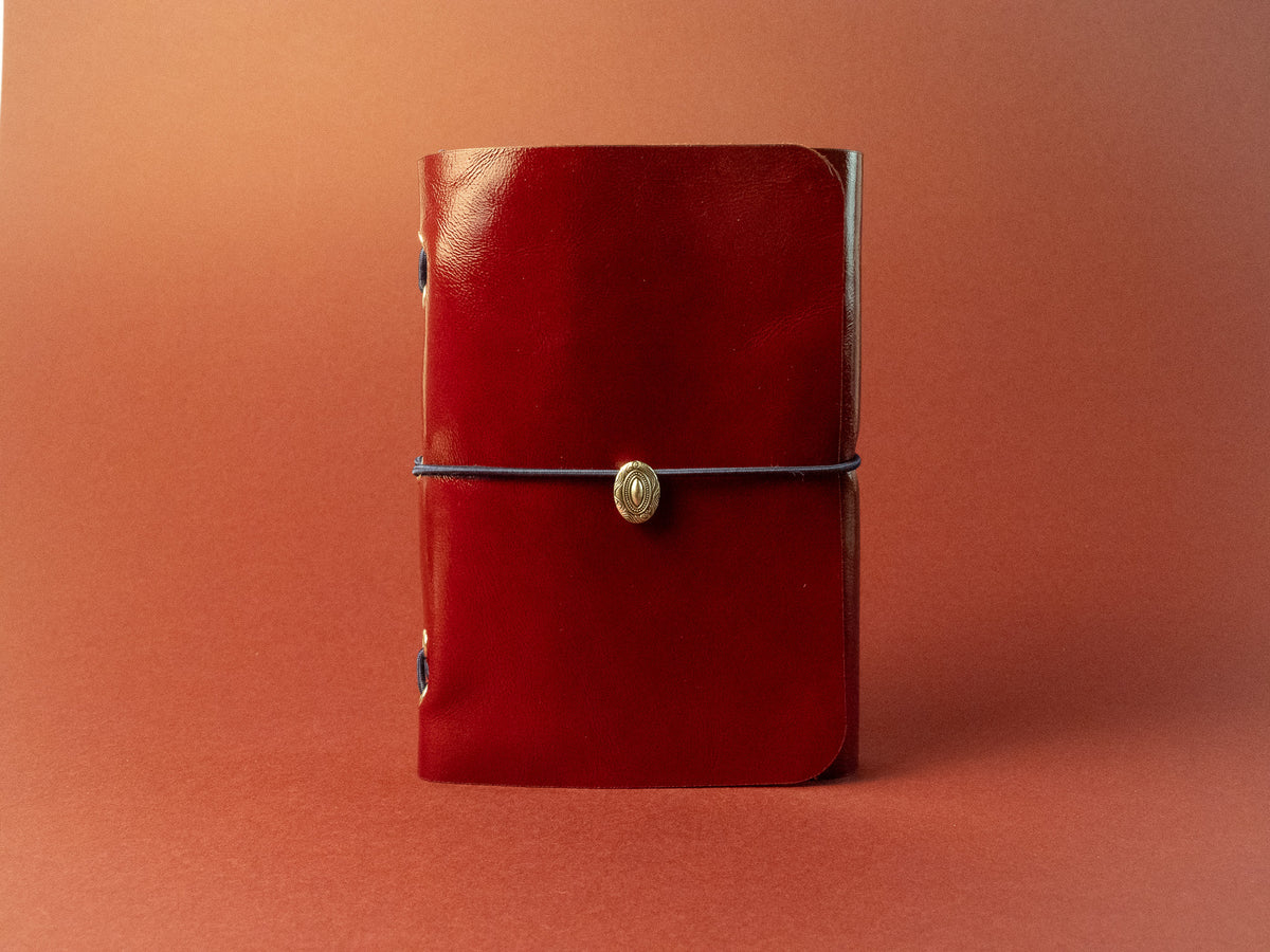 Cirera · Rechargeable leather case