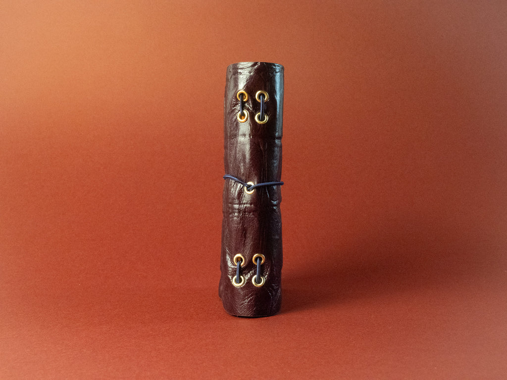 Figa · Refillable leather case