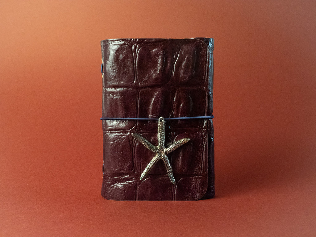 Figa · Refillable leather case