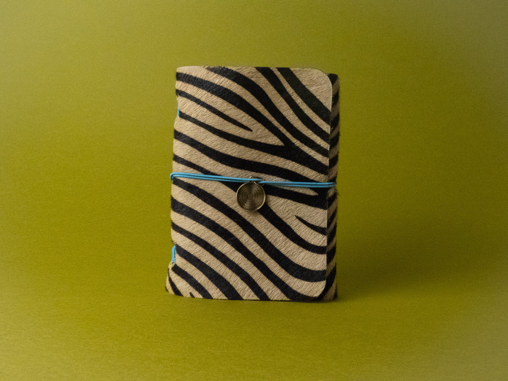Ombra · Refillable Leather Case