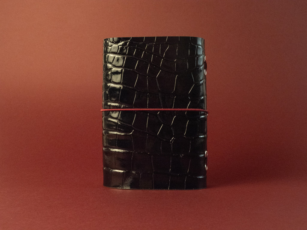 Móra · Refillable leather cover