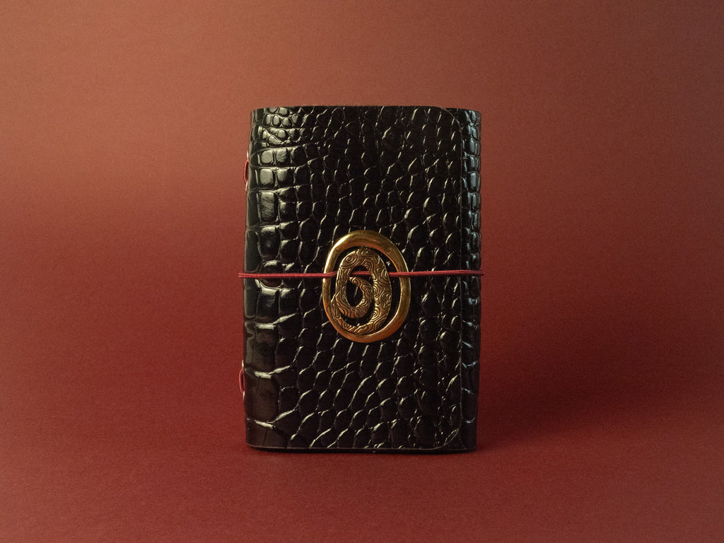Móra · Refillable leather cover