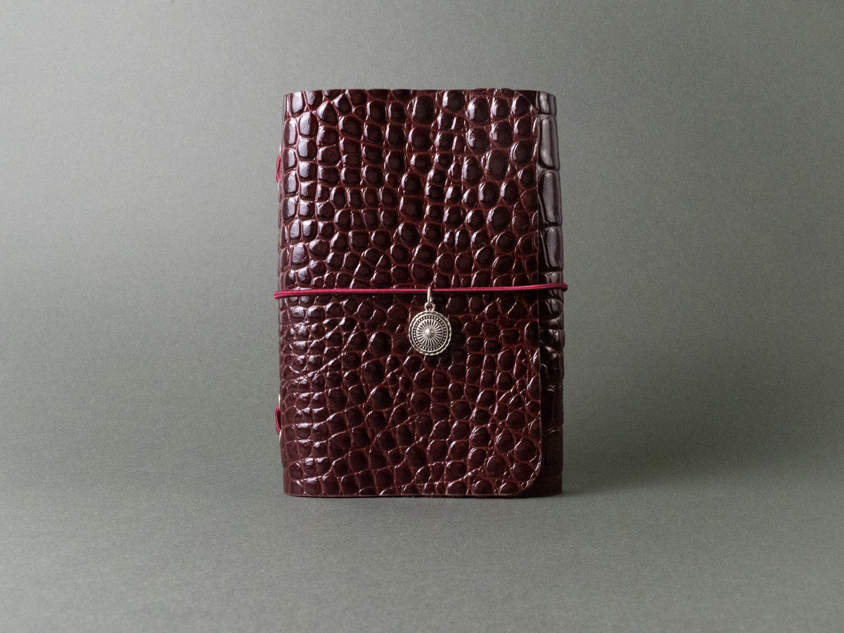 Robí · Refillable Leather Case