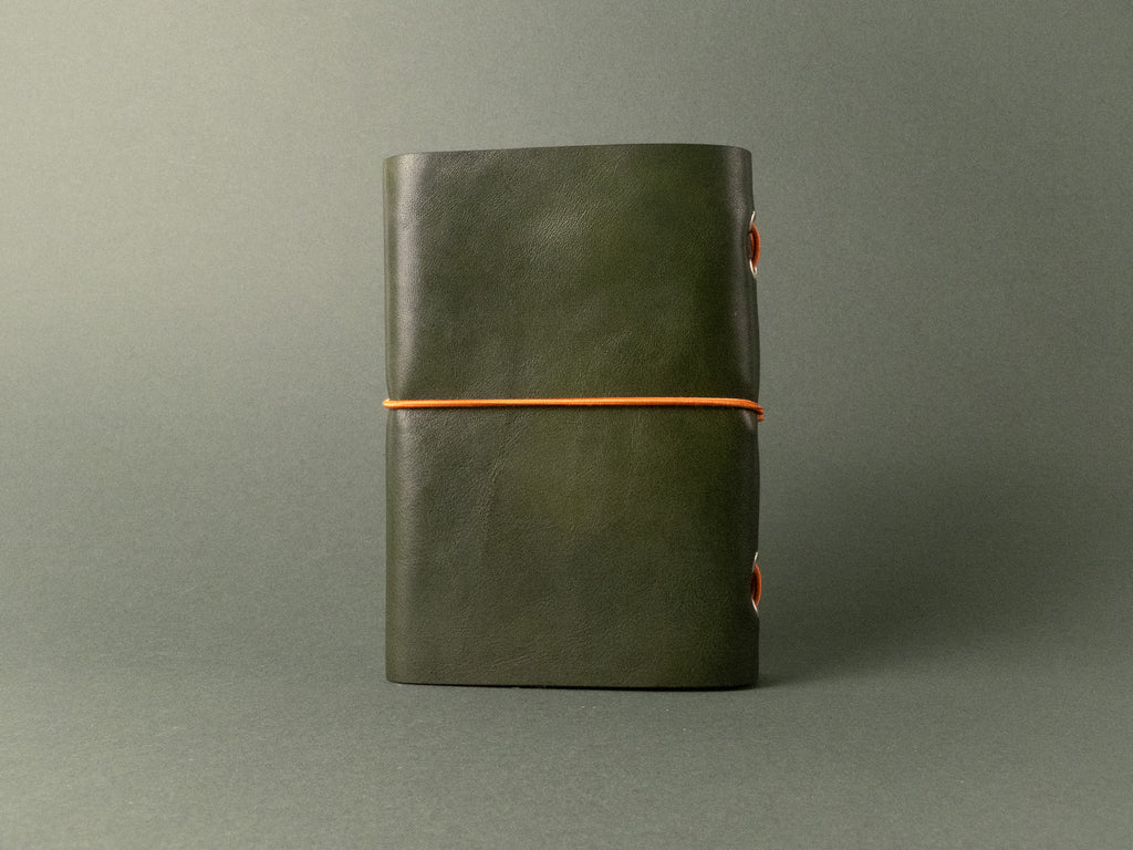 Fulla · Refillable Leather Case