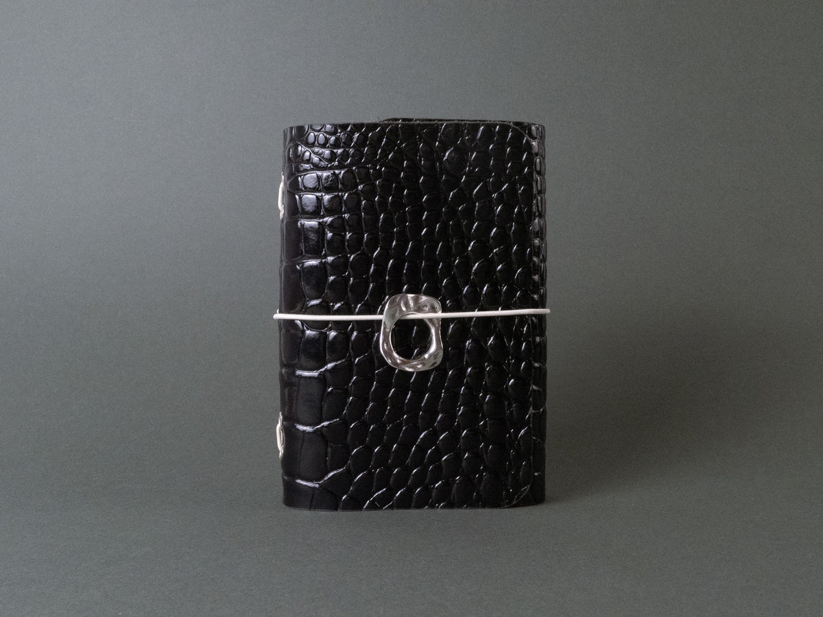 Móra Marfil · Refillable leather cover
