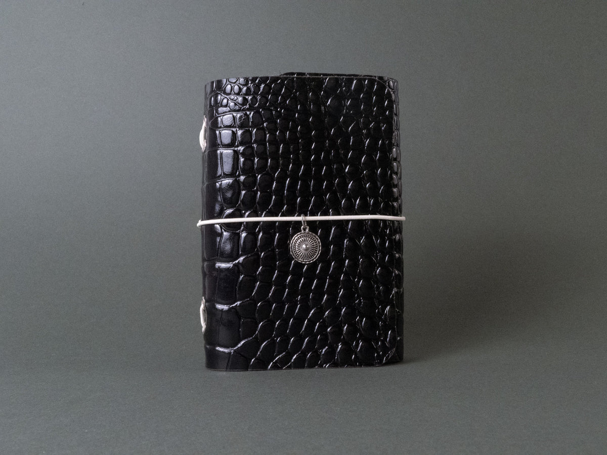 Móra Marfil · Refillable leather cover