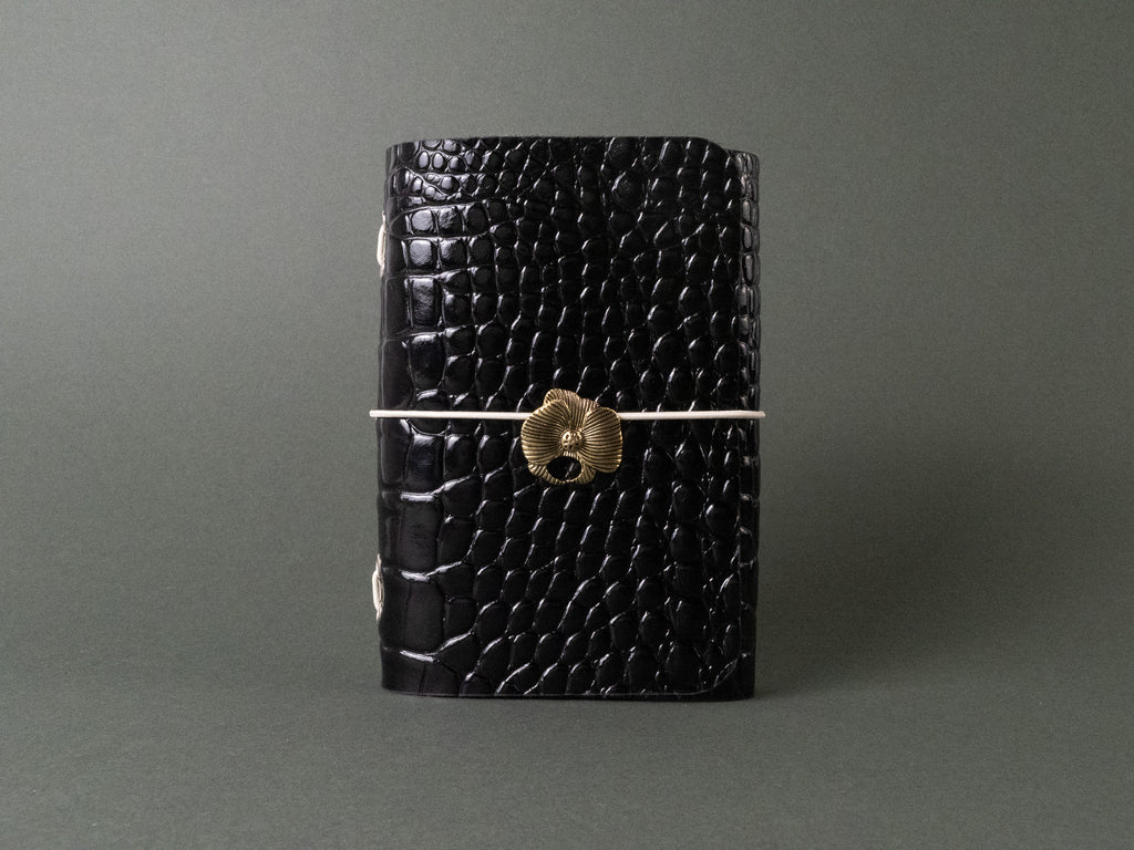 Móra Marfil · Refillable leather cover